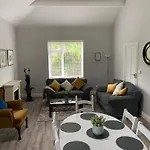 Willow Country Villa